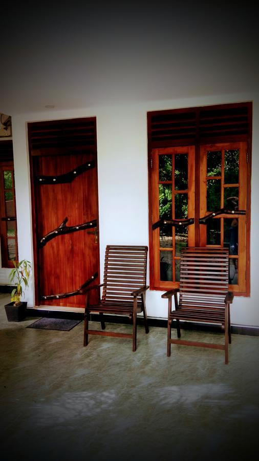 Induwara Safari Resort Udawalawe Exteriér fotografie