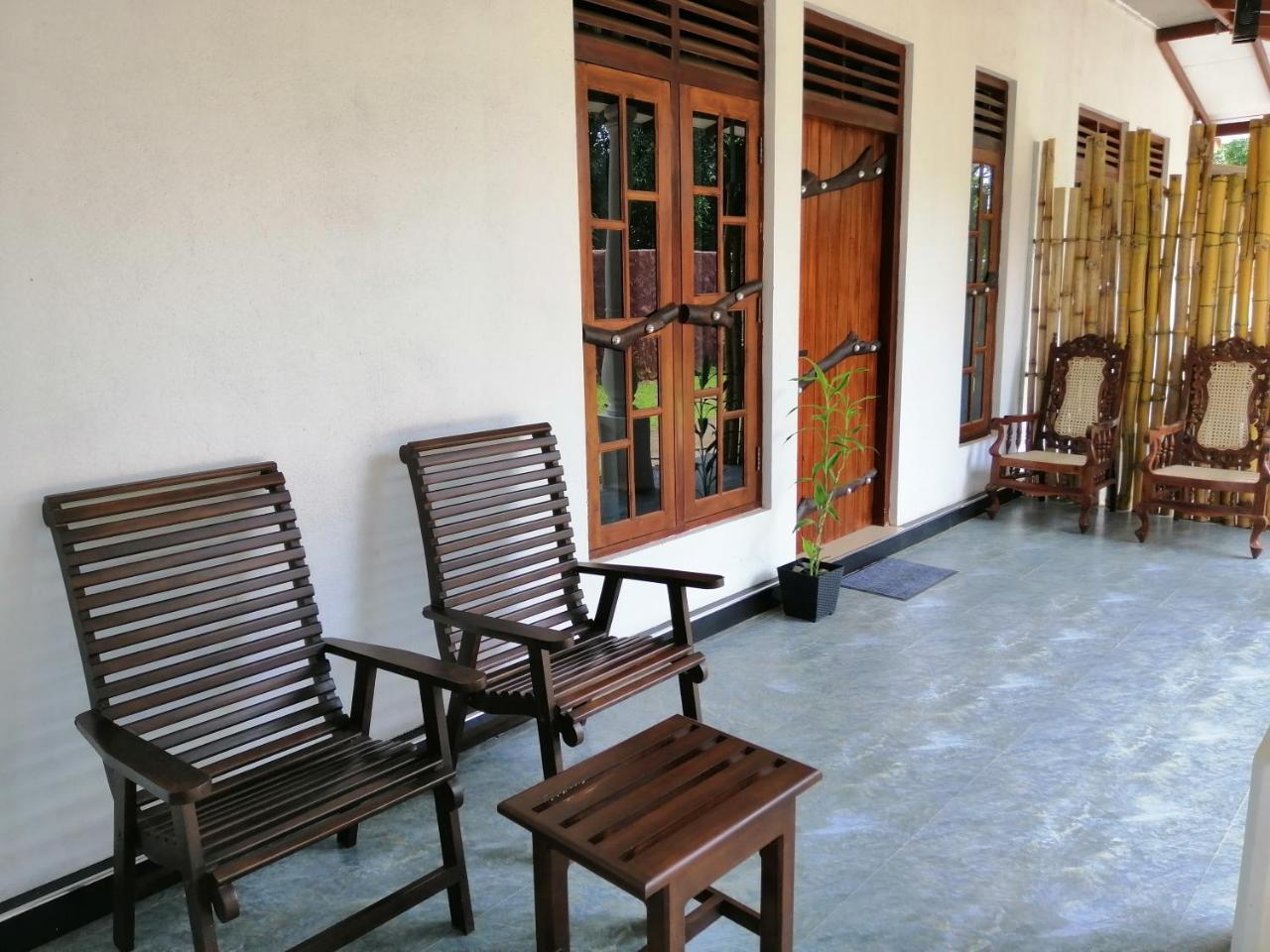 Induwara Safari Resort Udawalawe Exteriér fotografie